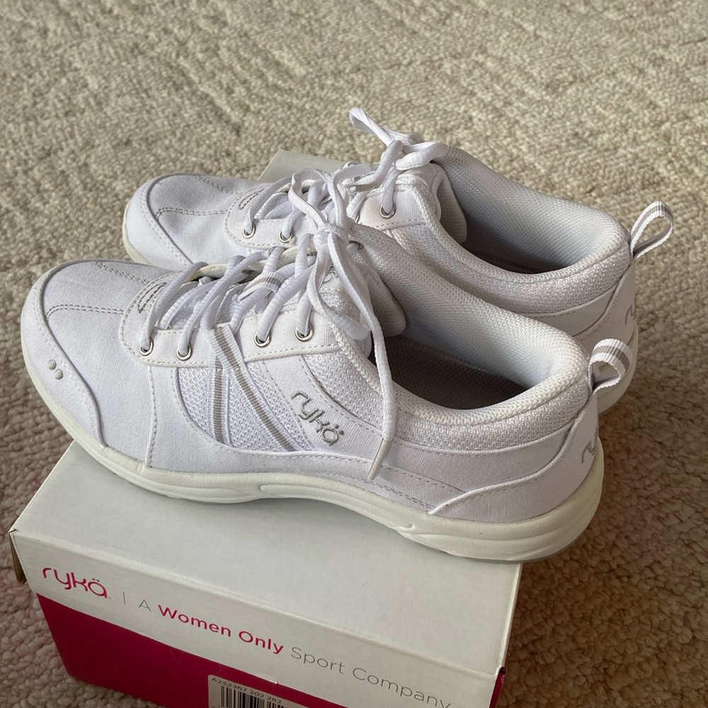 Ryka walking sneakers